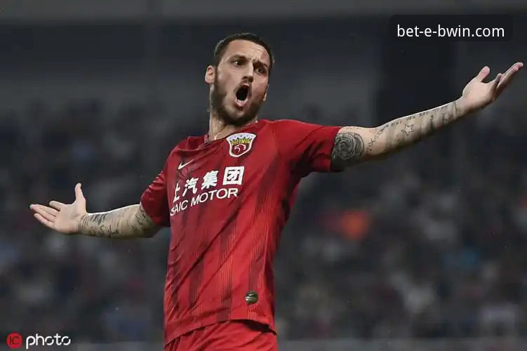 辉煌与崩塌：从恒大王朝到法庭审判的警示录